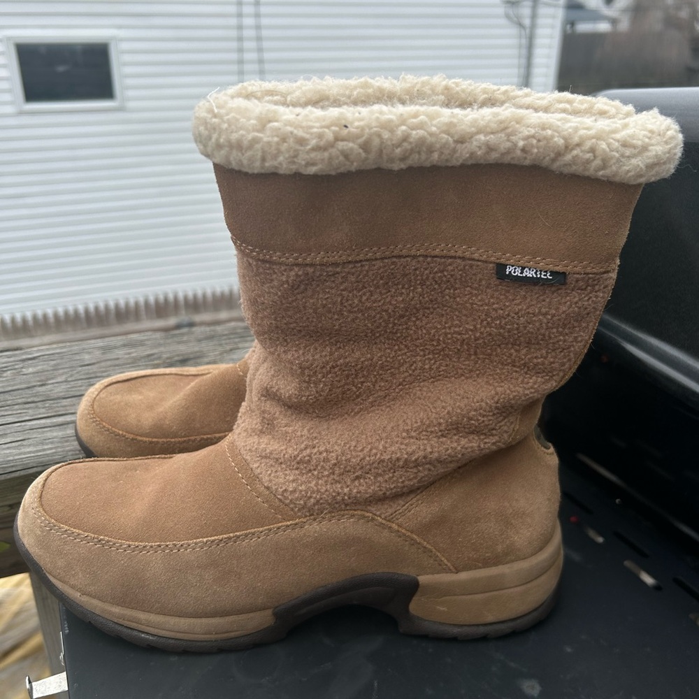 Sporto Cream Shearling-Lined inside leather suede upper Boot 8 1/2 medium